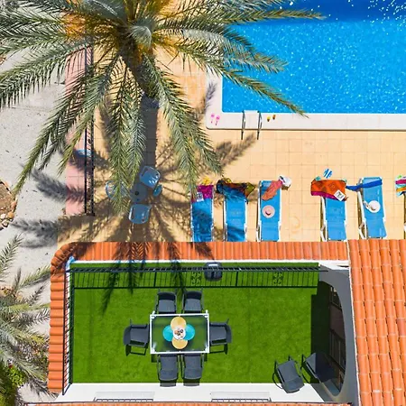 Cohete - Plusholidays * Calpe